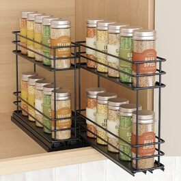 колір: чорний