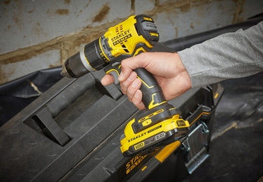 Ударний дриль-шурупокрут Stanley FatMax v20 SFMCD721M2K 18V (2x 4.0Аг) у кейсі