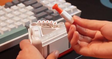 Набір для чищення клавіатури та гаджетів: щітки, інструменти для чищення, підставка для телефону та планшета