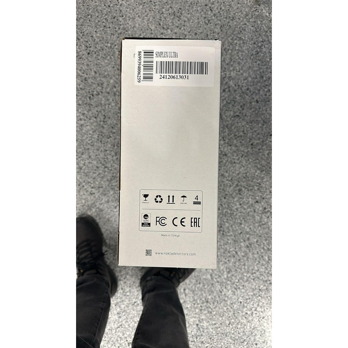 Металошукач Nokta Simplex Ultra з карбоновим валом та пошуковою котушкою 27,9 см, чорний