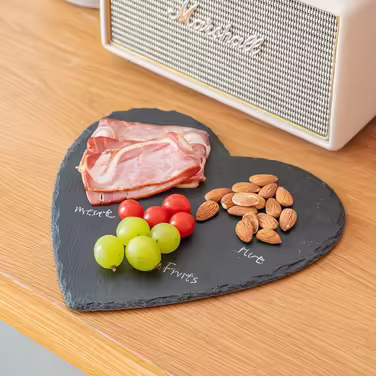 Slate Plates 20cm, Set of 2, Slate Serving Plates, Heart-Shaped Slate Serving Plate with Chalk Marker, Slate Hearts for Serving & Labeling