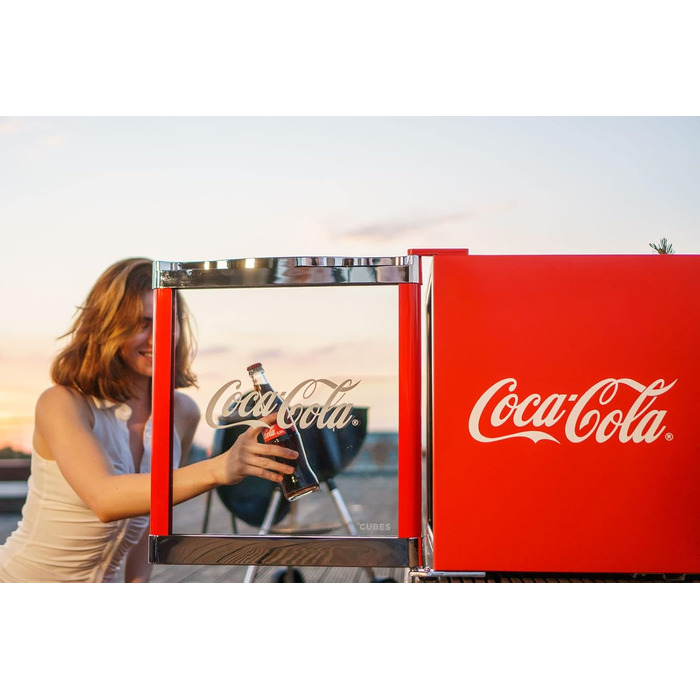 °CUBES Mini Холодильник Original Червоний (48L) з скляними дверцятами, тихий та енергоефективний - Ідеально для офісу, вечірок та геймінгу. Холодильник для напоїв (Coca-Cola Classic)