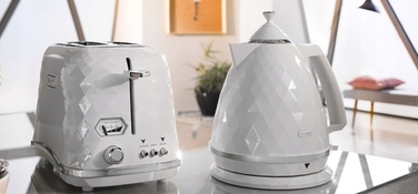 Електричний чайник De'Longhi Brillante KBJX2001W, 2000 Вт, 1,7 л, білий