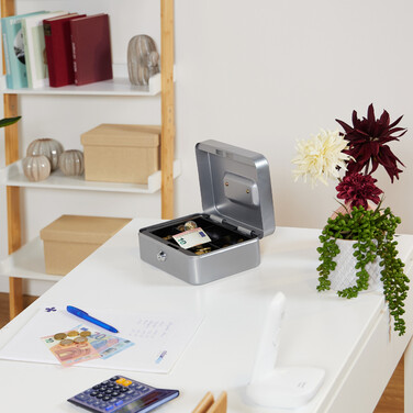 Lockable Cash Box