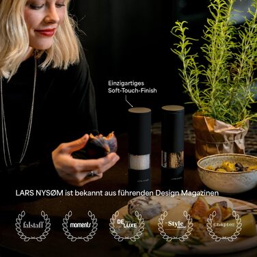 Набір для солі та перцю Lars Nysøm ручний з регульованим керамічним жорном | Набір з 2 шт. | Нержавіюча сталь | Дизайн