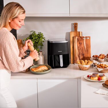 Фритюрниця без олії Cecotec Cecofry Fantastik Window 4000, 4 л, 1400 Вт, 9 програм, сенсорне управління, PerfectCoo, 80-200ºC, чорний