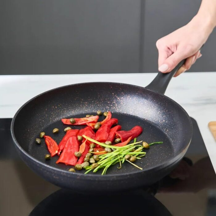 Набір кухонного посуду Karaca Biogranit Blackgold 12 предметів | Посуд з антипригарним покриттям | Стійкий до подряпин | Здоровий та екологічний | Енергоефективний | Елегантний дизайн | Легко миється