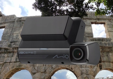 Автомобільний відеореєстратор Mio MiVue 955W 4K з LCD-дисплеєм 2,7