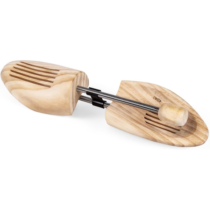 Blumtal Shoe Stretcher for Women and Men - Shoe Expander as Crease and Fold Protector made of Solid Wood, Breathable, Various Sizes, Also for Boots or Sneakers