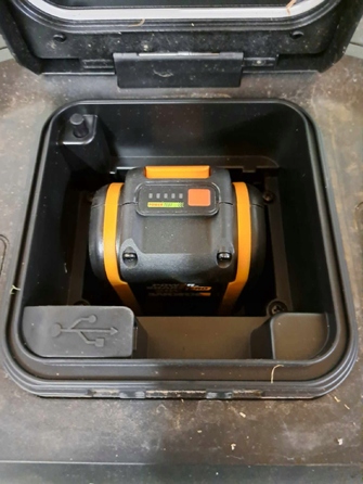 Робот-газонокосарка Worx WR, ширина стрижки 20 см