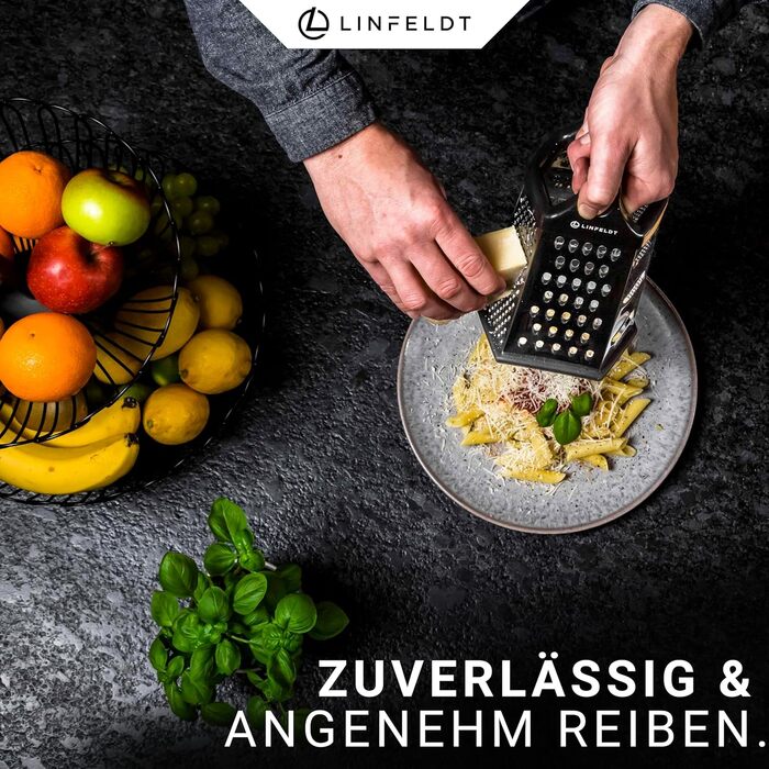 Терка кухонна зі сталі нержавіючої з контейнером, 23x14 см. Багатофункціональна терка для кухні, безпечна та зручна у використанні.