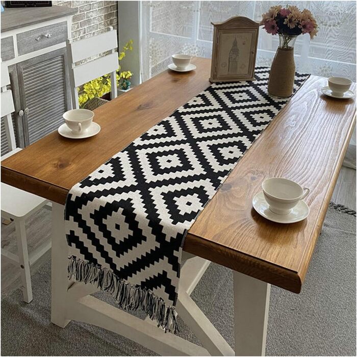 KnBoB Cotton Linen Table Runner Black and White Geometric Puzzle Pattern with Tassels for Dining Room Party Holiday Decoration, Size 32x160CM
