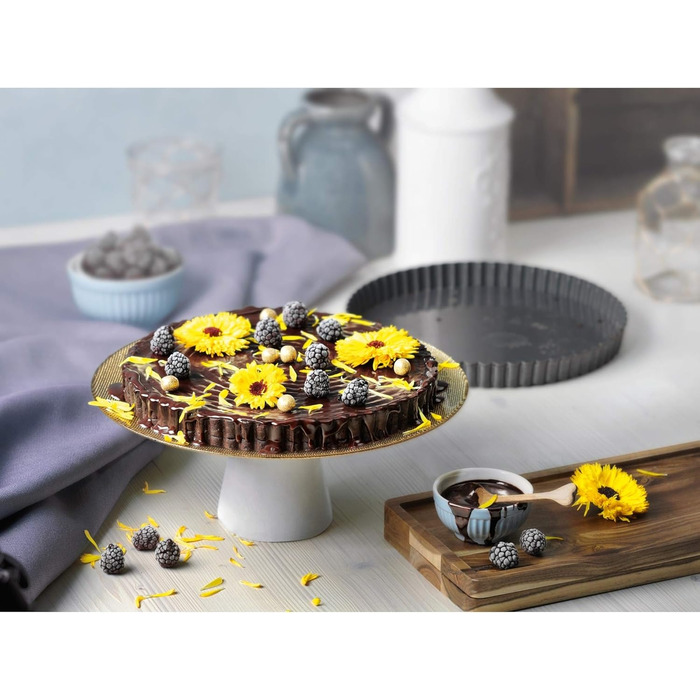 Original Kaiser La Forme Plus Tart Pan with Lifted Bottom 24 cm, Quiche Pan non-stick coated, removable enamel base, cut-resistant, ready-to-serve 24 cm individual tart pans