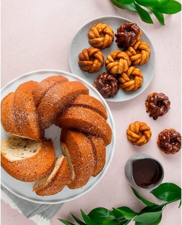 Форма для випічки Nordic Ware 95577, річкова плетіння, золота, на 12 порцій