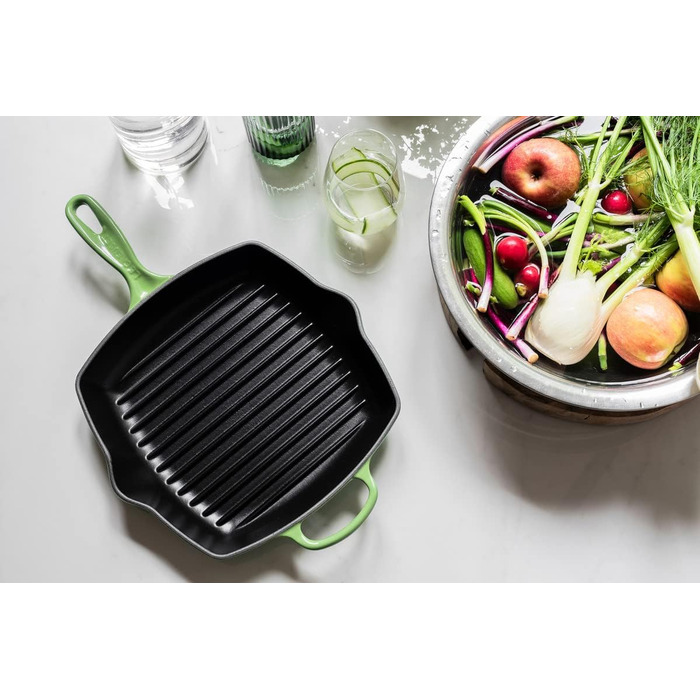 Чавунна квадратна гриль-сковорода Le Creuset Signature 26 см, для всіх типів плит, індукційна, 2,86 кг, колір Bamboo