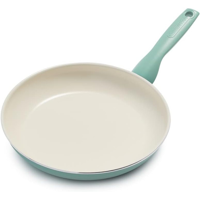 GreenPan Rio: набір сковорідок з антипригарним покриттям Ceramic, 2 шт. (20 см & 26 см), без PFAS, Stay-Cool ручка, термостійкі до 160°C, для миття в посудомийній машині, чорний & кремовий