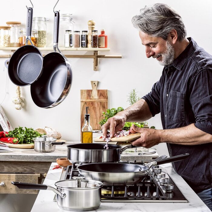 Пательня KitchenAid Edelstahl 28 см - 3-шарова конструкція з нержавіючої сталі, індукційна, для духовки, з ергономічною ручкою