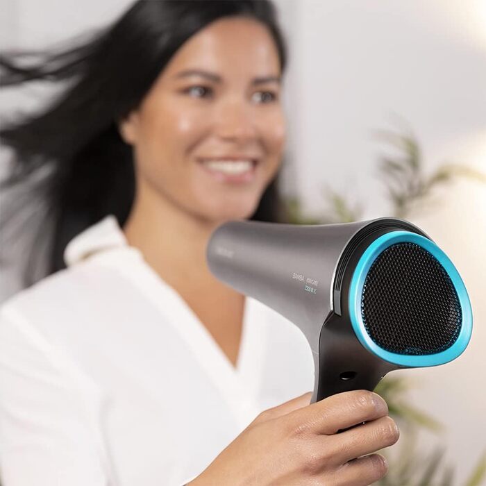 Фен Cecotec Bamba IoniCare Harmony, 2600W, регулювання температури та швидкості, технологія HairCare, іони, 1.8м, 2 насадки, холодний струмінь (чорний)