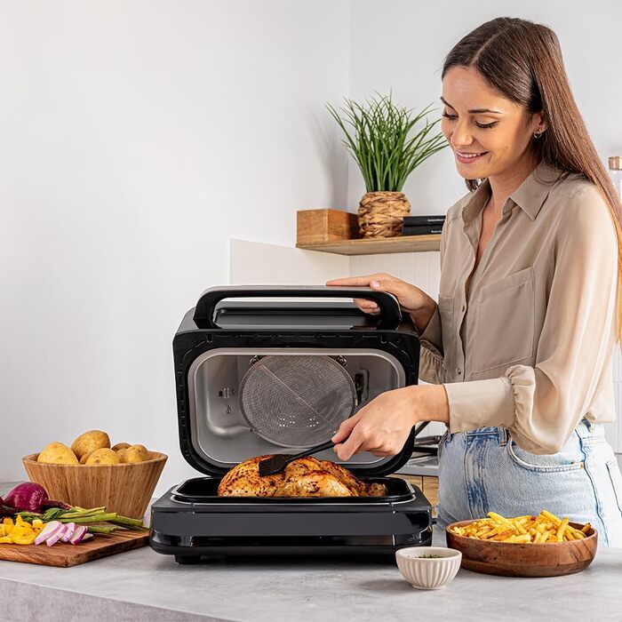 Cecotec Oil-Free Grill Air Fryer 6 L Cecofry FireDome 6000. Air Fryer. 2400 W, 6 cooking modes and 4 grilling levels, adjustable thermostat, including temperature sensor and 6-liter accessories.