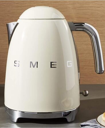 Електричний чайник Smeg KLF03WHEU 1.7л, 2400Вт, з фільтром від накипу та системою Soft-Opening, білий
