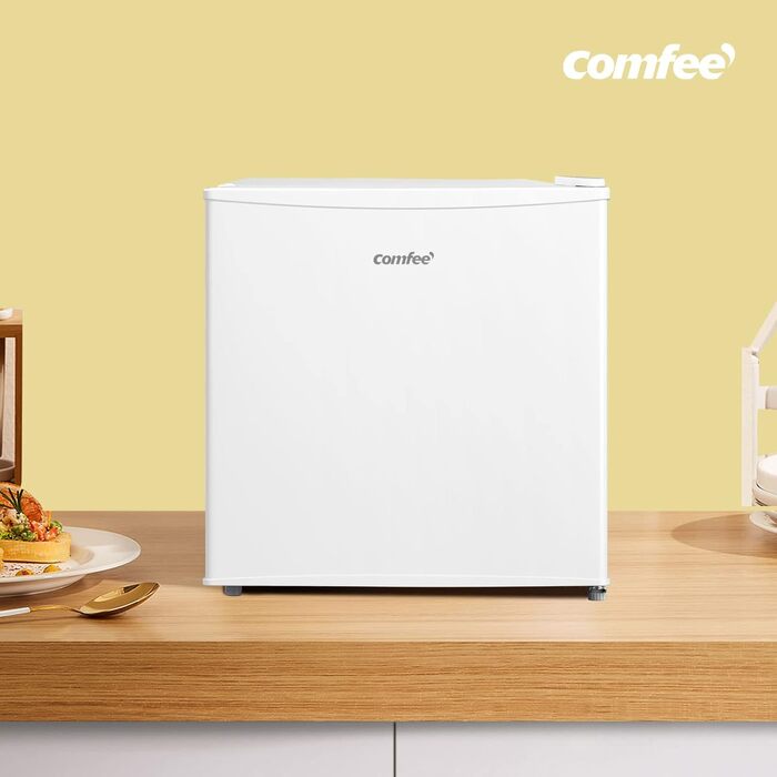 Mini холодильник Comfee RCD50WH2(E) 43L з відділенням для льоду, білий. Холодильник для кімнати та офісу, швидке охолодження, регулювання температури, енергоефективний (F)