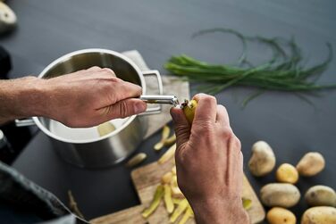 Овочечистка ZWILLING Pro вертикальна, 21 см, нержавіюча сталь, ергономічна ручка, срібляста