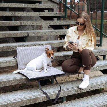 FREUDENTIER Килимок для собак на вулицю, складаний | З м'якою лежачою поверхнею з штучної шкіри, що стирається, водонепроникний та стійкий до бруду | Лежанка для собак у дорогу, виготовлено в ЄС (95x70 см)