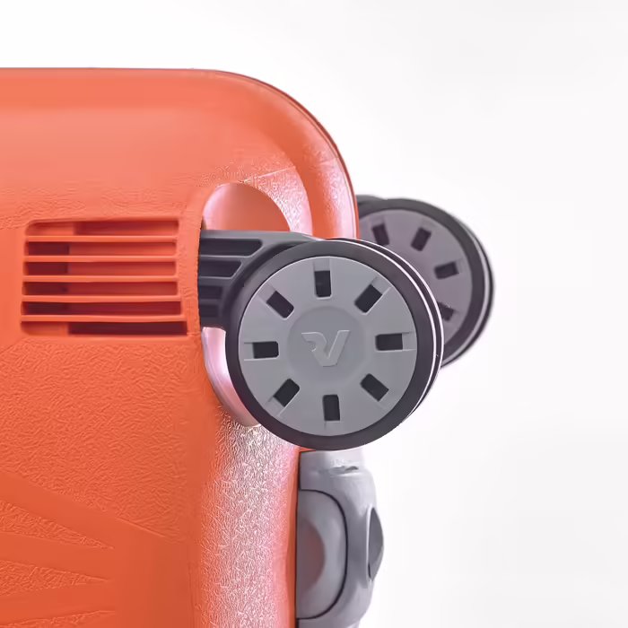 Середній жорсткий валізний чемодан на колесах RONCATO Light, помаранчевий (папая)