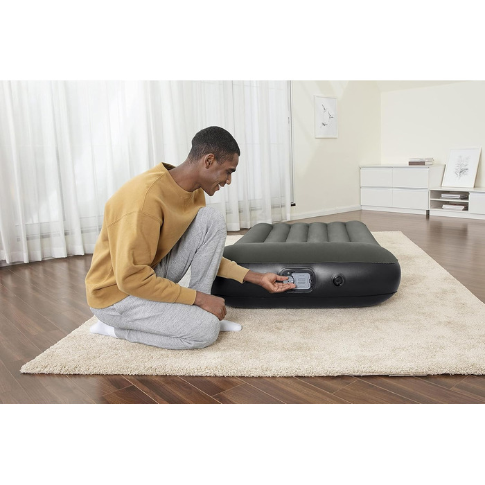 Надувний матрац Bestway TriTech XL з вбудованим насосом, сірий 191x97x30 см (1067929)