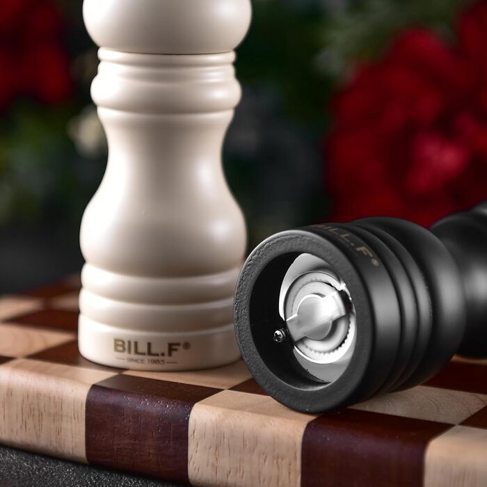 Набір для солі та перцю Bill.F, 2 шт., дерев'яні, ручні, з регульованим керамічним млином, 13,5 см (чорний та кремовий)