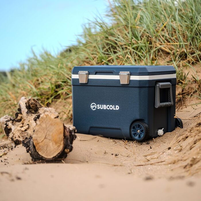 Subcold MOBI Rollkühlbox 45L: Ізольована сумка-холодильник на колесах для подорожей, авто, кемпінгу. PU-ізоляція, блакитний колір