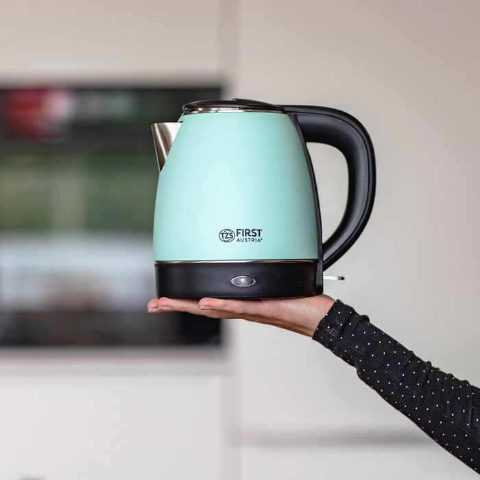 Електричний чайник First Austria Edelstahl, зелено-чорний, 2200W, 1.2л, 20см, з фільтром від накипу, захистом від сухого кипіння, бездротовий