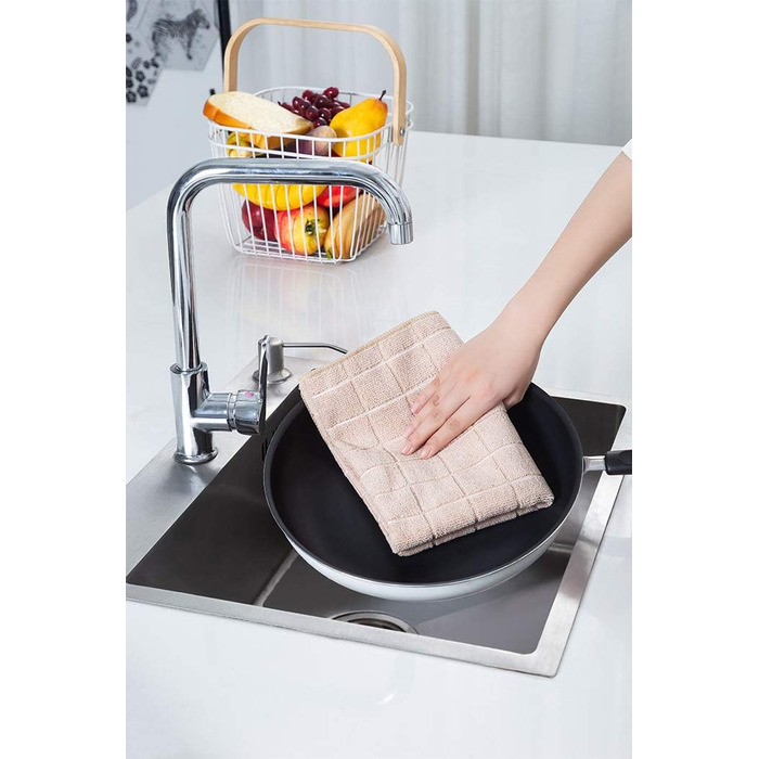 HYER KITCHEN Microfiber Dishcloths – Soft, Super Absorbent, and Lint-Free Kitchen Towels – 8 Pack (Lattice Designed Camel Colors) – 66 x 45 cm (Camel)
