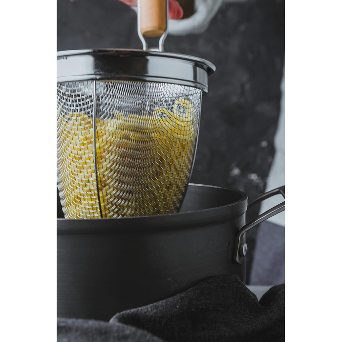 Ситечко кухонне KitchenCraft World of Flavours, нержавіюча сталь, з ручкою з евкаліптового дерева, 14 x 16 x 34 см