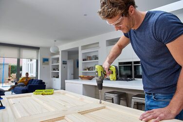 RYOBI 18V ONE+ акумуляторний дриль-шуруповерт комплект R18DD3-120S, включає акумулятор 18V 2.0Ah Lithium+, зарядний пристрій, кейс для інструменту