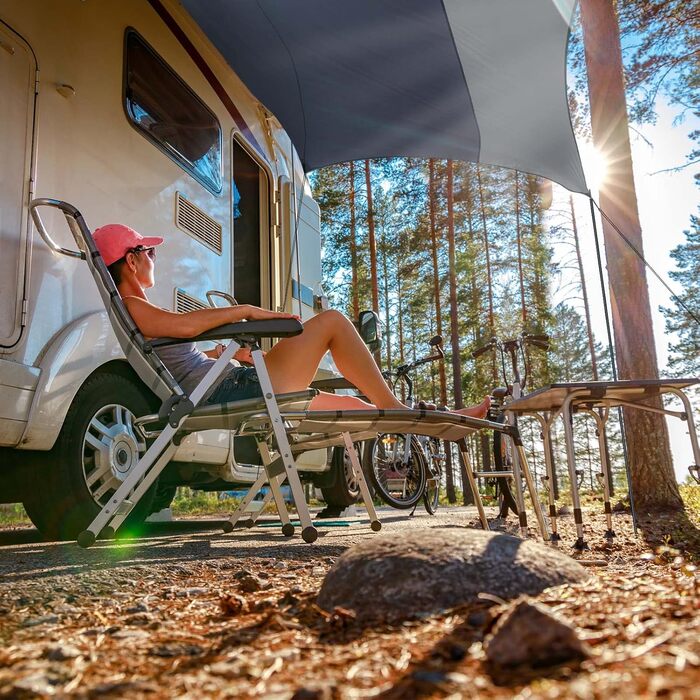 Тент Forceatt Zeltplane 3.7x4.3 м: ультралегкий, водонепроникний, з 6 точками кріплення, анти-UV. Підходить для кемпінгу, піших прогулянок та активного відпочинку на природі. Темно-синій & сірий колір.