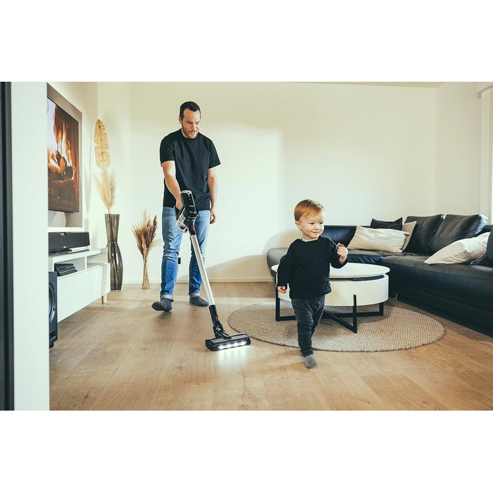 Бездротовий акумуляторний пилосос SEVERIN HV 7166 (Чорний): 60 хв роботи, 2-в-1, для тварин, легкий, без мішка, 400 Вт