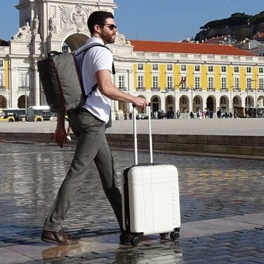 Чемодан ручної поклажі Cabin Max Anode – легкий, з жорстким корпусом, 4 колеса, кодовий замок, 55x40x20 см, 50 л, темно-синій